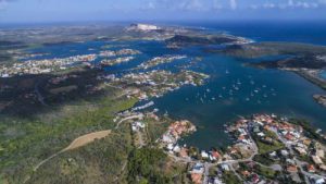  De makelaar van Curacao biedt aan: Zeer luxe villa met waanzinnig uitzicht over Spaanse Water ,  Willemstad