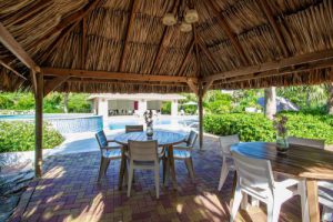 Nabij Cas Abou: te koop vakantieparkmet zwembad, cinema, restaurant, gym en conferentiezaal,  Curacao