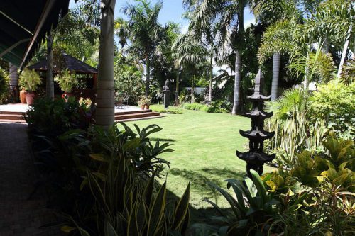 Damacor Curacao: te koop familie huis met tropische tuin en jacuzzi ,  Willemstad