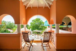 De makelaar van Curacao: Prachtig huis op Jan Thiel Kaya Papillon 25 met uitzicht over natuurgebied,  Jan thiel