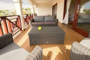De makelaar van Curacao biedt aan: Appartement Te huur Caracasbaaiweg curacao Willemstad Jan Thiel ,  Willemstad