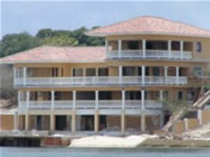 Jan Sofat Curacao: Unieke villa met zwembad, privé strand en aanlegsteiger,  Willemstad