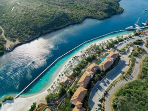 Seru Boca Curacao: Huis te koop grenzend aan de Caribische Zee ,  Santa barbara plantation