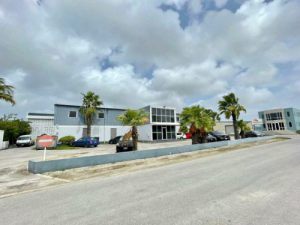 De makelaar van Curacao biedt aan: Modern bedrijfspand Groot Davelaar,  Curacao