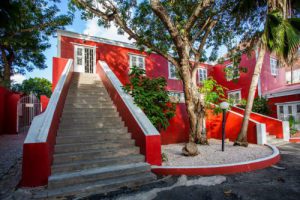 Otrobanda Curacao: Stately monument for sale Huize Batavia,  Willemstad