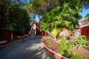 Otrobanda Curacao: Statig monument te koop Huize Batavia ,  Willemstad