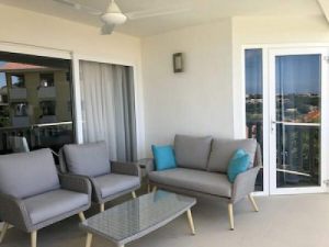 Blue Bay Curacao: Apartment for sale with swimming pool and beautiful view,  Curacao