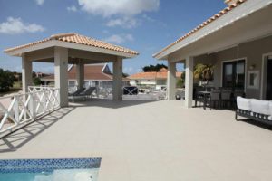 Blue Bay Curacao: huis met appartement, zwembad en vergezichten over de golfbaan ,  Blue bay