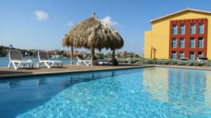 Jan Thiel Curaçao: te koop modern appartement met schitterend uitzicht Spaanse Water ,  Jan thiel