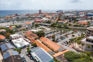 De makelaar van Curacao: Monumentaal kantoorpand Scharloo te huur,  Willemstad
