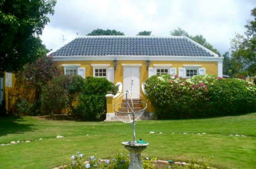 Francia Curacao: te koop prachtig historisch landhuis