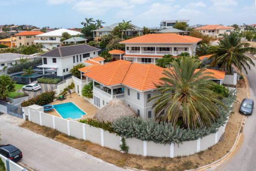 The real estate agent of Curacao offers: Unique villa with swimming pool Brakkeput Abou near Jan Thiel,  Willemstad
