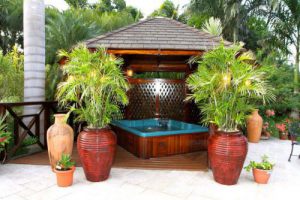 Damacor Curacao: for sale family house with tropical garden and jacuzzi,  Willemstad