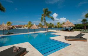 The Real Estate Agent of Curacao offers: For sale apartement penthouse on La Maya Beach Resort Curacao,  Willemstad