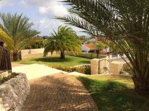 The real estate agent of Curacao offers: Villa including a stunning view and swimming pool Cas Grandi,  Willemstad
