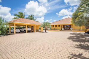 Blue Bay Curacao: House for sale with swimming pool,  Blue bay 