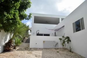 De makelaar van Curacao biedt aan: Jan des Bouvrie villa Jan Sofat Curacao ,  Willemstad