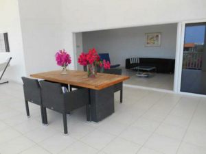 The real estate agent of Curacao: House for sale on Vista Royal with sea view, perfect location and spacious porch ,  Vista royal