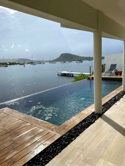 Brakkeput Curacao: Huis te koop met prive strand aan Spaanse Water 