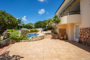 Kintjan Curacao: for sale house with 180 degree view over the island,  Willemstad