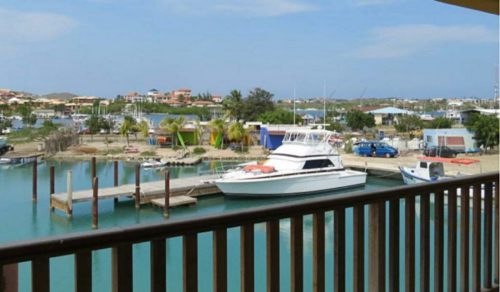 Jan Thiel Curaçao: te koop modern appartement met schitterend uitzicht Spaanse Water 