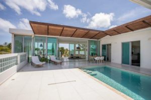 Girouette Curacao modern huis te koop met zwembad en zonnepanelen,  Girouette