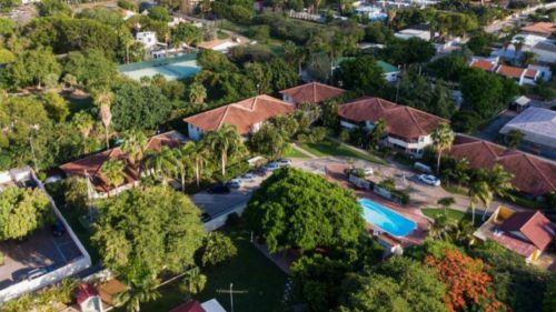 Gaito Curacao Apartment for sale on a centrally located resort with swimming pool