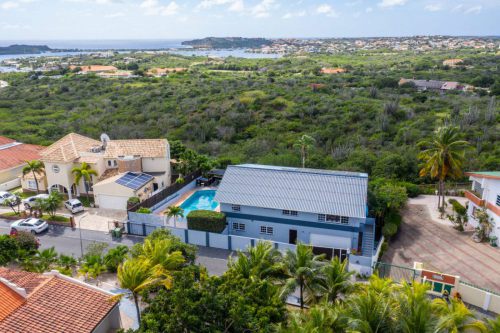 Jan Sofat Curacao huis te koop met zwembad, zeezicht en verhuur mogelijkheden