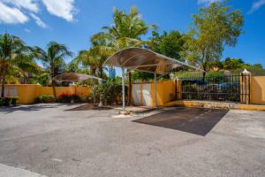 Jan Thiel Curacao Apartment For sale with sea view, private mooring and parking space,  Jan thiel