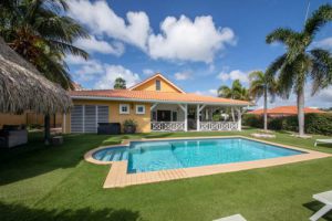 Vista Royal Curacao Villa met zwembad te koop vlakbij Jan Thiel Beach,  Jan thiel beach