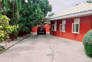 Jongbloed Curacao house for sale with pool and apartment.,  Willemstad