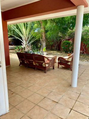 Jongbloed Curacao house for sale with pool and apartment.,  Willemstad