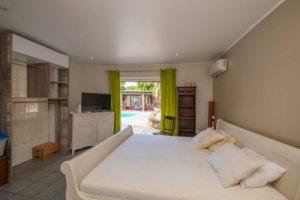 Dominguito Curacao house for sale with apartment and swimming pool centrally located,  Willemstad