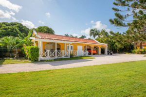 Van Engelen Curacao Schitterend Landgoed te koop met bijgebouw,  Van engelen